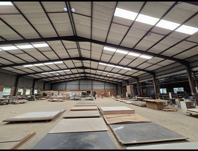 2,000M² WAREHOUSE FOR SALE IN HONEYDEW